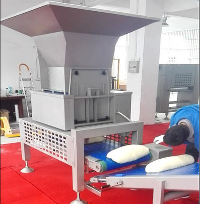 satın al Otomatik Hamur Kesme Haznesi ile SS304 Ekmek Üretim Hattı 600mm Çalışma Genişliği Çevrimiçi üretim