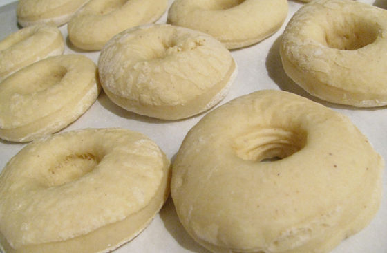 satın al 750 mm Endüstriyel Donut Makinesi, Otomatik Dounut Makinesi Makinesi Müşteri Terzi Çevrimiçi üretim