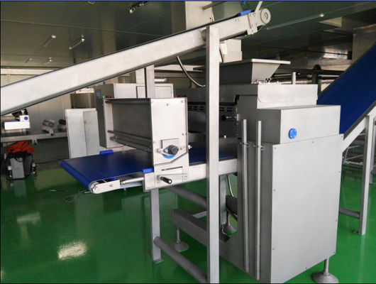 satın al 900 Mm Masa Genişliği Endüstriyel Kruvasan Ekmek Makinesi Laminasyon Hattı Kruvasan için Maksimum 144 Katmanları Çevrimiçi üretim