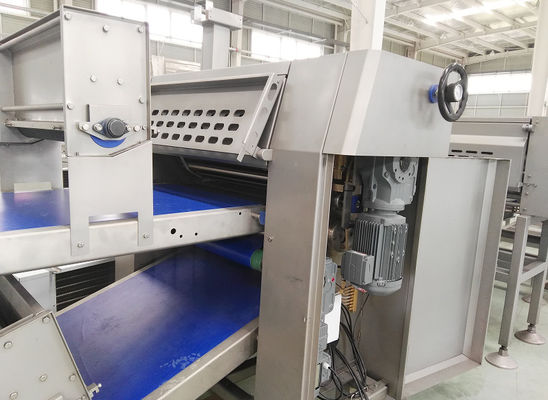 satın al 2 Otomatik Soğutma Sistemi ile 800 mm Genişlik Hamur Puf Puf Böreği Laminasyon Hattı Çevrimiçi üretim