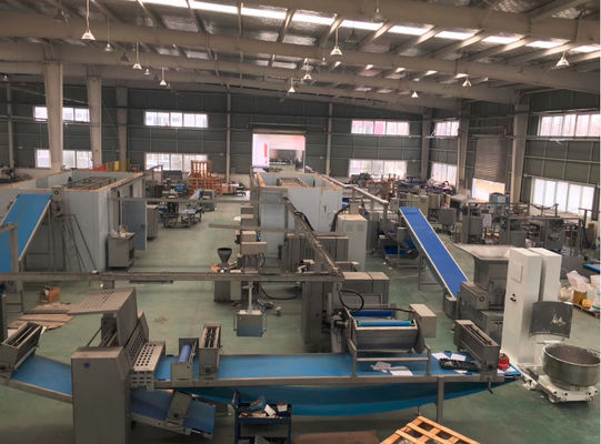 satın al Endüstriyel Puf Böreği Ekipmanları, Hamur Blok Laminatörü ile Puf Börek Makinesi online manufacture