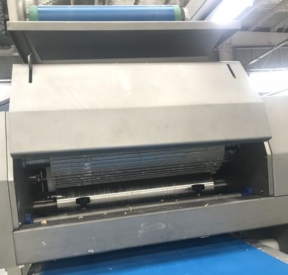 satın al 35 Kw Endüstriyel Paratha Presleme Makinesi 200-300 Kg Kruvasan / Tost Kapasitesi Çevrimiçi üretim