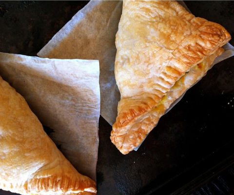 satın al PLC dokunmatik ekran kontrolü ile otomatik pasta üretim hattı ve Croissant ve Danish ekmek işleme için 1 yıllık garanti online manufacture